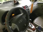 Bán xe cũ Toyota Corolla altis đời 2010, màu bạc xe gia đình