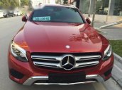 Cần bán Mercedes GLC300 đời 2017, màu đỏ, nhập khẩu nguyên chiếc