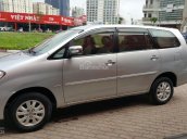 Bán Toyota Innova 2.0V AT đời 2011, màu bạc