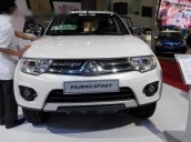 Bán xe Mitsubishi Pajero Sport 2017, máy dầu/ máy xăng, giá cạnh tranh