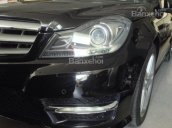 Cần bán xe Mercedes C300 đời 2011, màu đen, xe nhập