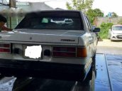 Gia đình bán Toyota Corolla đời 1983, màu trắng