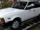 Gia đình bán Toyota Corolla đời 1983, màu trắng