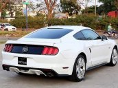 Cần bán lại xe Ford Mustang GT đời 2015, màu trắng, nhập khẩu chính hãng