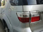 Cần bán xe cũ Toyota Fortuner G đời 2009, màu bạc 