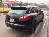 Bán xe cũ Porsche Cayenne sản xuất 2010, màu đen, nhập khẩu