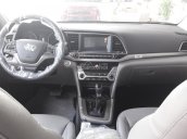 Mua Hyundai Elantra 2.0AT 2017 đủ màu, xe giao ngay, tặng ngay bảo hiểm thân xe, LH: 0978.656.301