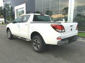 Bán ô tô Mazda BT 50 2.2 đời 2016, màu trắng, giá 665tr