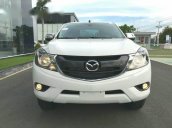 Bán ô tô Mazda BT 50 2.2 đời 2016, màu trắng, giá 665tr