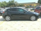 Bán Mazda 3 1.5 đời 2016, màu đen