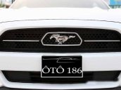 Cần bán lại xe Ford Mustang GT đời 2015, màu trắng, nhập khẩu chính hãng