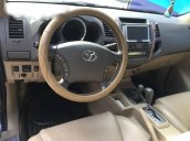 Cần bán gấp Toyota Fortuner 2.7V 2011, màu xám