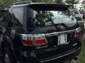 Bán xe cũ Toyota Fortuner V đời 2009, màu đen xe gia đình, 590 triệu