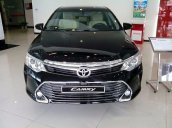 Cần bán xe Toyota Camry 2017, màu đen