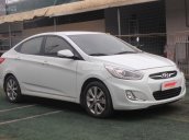 Cần bán Hyundai Accent Blue 1.4AT đời 2014, màu trắng, nhập khẩu