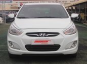 Cần bán Hyundai Accent Blue 1.4AT đời 2014, màu trắng, nhập khẩu