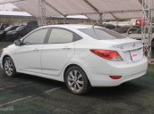 Cần bán Hyundai Accent Blue 1.4AT đời 2014, màu trắng, nhập khẩu