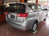 Cần bán Toyota Innova 2.0 G AT năm 2017, màu bạc, 822 triệu