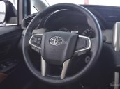 Bán xe Toyota Innova 2.0E 2017, khuyến mãi cực tốt tại TPHCM, xe 8 chỗ gia đình