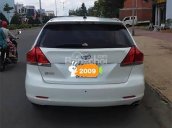 Cần bán xe Toyota Venza đời 2009, màu trắng, nhập khẩu chính hãng