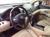 Cần bán xe Toyota Venza đời 2009, màu trắng, nhập khẩu chính hãng