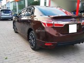 Cần bán lại xe Toyota Corolla Altis 2.0V đời 2014, màu nâu giá cạnh tranh