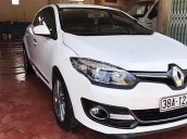 Em cần bán gấp Renault Megane sản xuất 2015, màu trắng, xe nhập số tự động