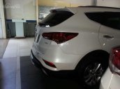 Cần bán Hyundai Santa Fe đời 2017, màu trắng