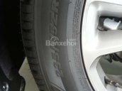 Cần bán Hyundai Santa Fe đời 2017, màu trắng