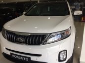 Bán ô tô Kia Sorento sản xuất 2018, màu trắng, tiên nghi, ưu đãi