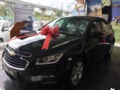 Bán ô tô Chevrolet Cruze AT1.8 đời 2017, màu đen