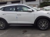 Bán xe Hyundai Tucson 2WD bản ĐB 2017, màu trắng