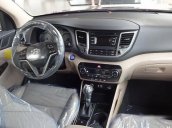 Bán xe Hyundai Tucson 2WD bản ĐB 2017, màu trắng