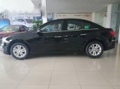 Bán ô tô Chevrolet Cruze AT1.8 đời 2017, màu đen