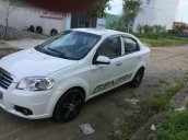 Cần bán gấp Daewoo Gentra SX năm 2009, màu trắng chính chủ