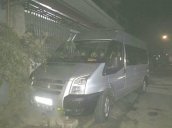 Gia đình bán xe Ford Transit đời 2009, màu bạc