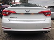 Bán xe Hyundai Sonata 2.0 AT đời 2017, màu trắng, xe nhập