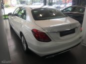 Bán xe Mercedes C250 2018, màu trắng