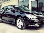 Cần bán Toyota Camry Q đời 2017, màu đen