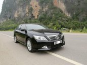 Bán xe cũ Toyota Camry đời 2013, màu đen như mới