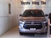 Cần tiền bán gấp Toyota Innova E đời 2017, màu nâu