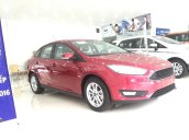 Cần bán Ford Focus 1.5L AT Ecoboost Trend đời 2018, màu đỏ, giá tốt