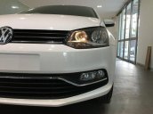 Bán Volkswagen Polo sản xuất 2016, màu trắng, nhập khẩu nguyên chiếc