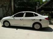 Bán xe cũ Hyundai Avante đời 2011, màu trắng xe gia đình