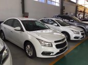 Bán Chevrolet Cruze giảm giá sập sàn xe có hỗ trợ trả góp 90%, lãi suất tốt, lh để nhận tư vấn