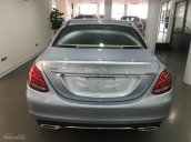 Cần bán xe Mercedes C200 sản xuất 2018, màu bạc