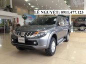 Ô tô bán tải Mitsubishi Triton, màu bạc, nhập khẩu, giá khuyến mãi tốt