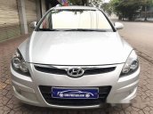 Cần bán lại xe Hyundai i30 cw đời 2011, màu bạc