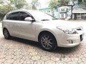 Cần bán lại xe Hyundai i30 cw đời 2011, màu bạc