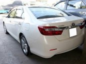 Bán xe cũ Toyota Camry 2.5Q đời 2013, màu trắng 